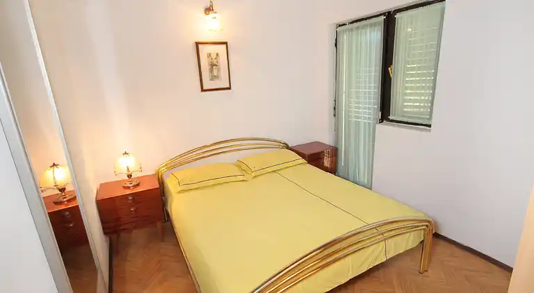 2-Zimmer-Ferienwohnung mit Terrasse Artatore, Losinj