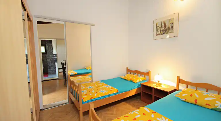 2-Zimmer-Ferienwohnung mit Terrasse Artatore, Losinj