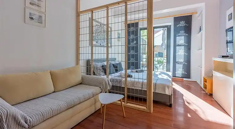 Comfortable and spacious house with terrace and sea view