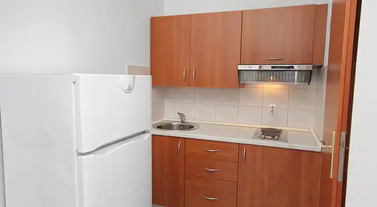 1-Zimmer-Ferienwohnung mit Terrasse und Meerblick Njivice,