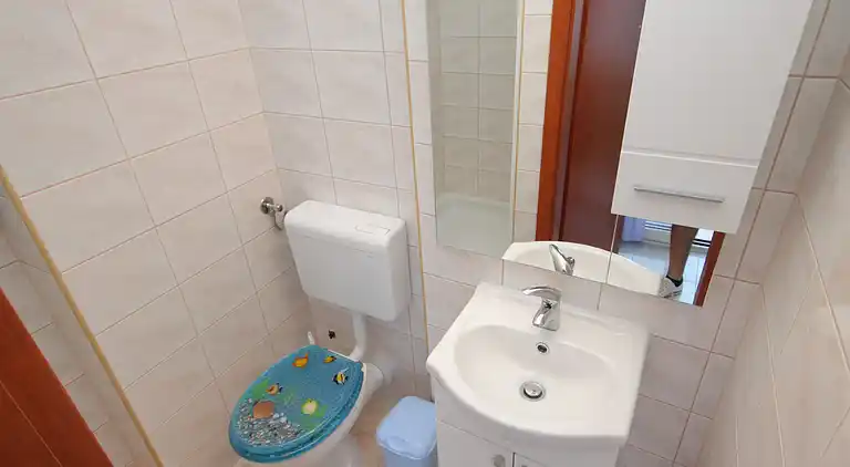 1-Zimmer-Ferienwohnung mit Terrasse und Meerblick Njivice,