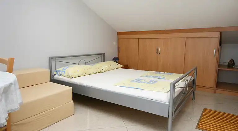 Studio flat with terrace and sea view Dramalj, Crikvenica