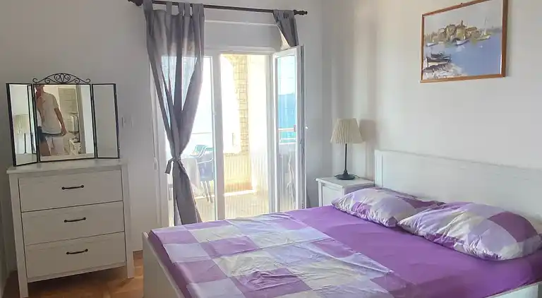 1-Zimmer-Ferienwohnung am Strand Kozino, Zadar (A-5803-c)