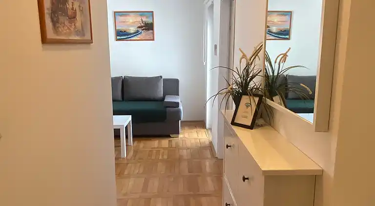 1-Zimmer-Ferienwohnung am Strand Kozino, Zadar (A-5803-c)