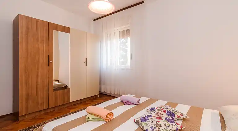 3-Zimmer-Ferienwohnung mit Balkon Privlaka, Zadar (A-5747-a)