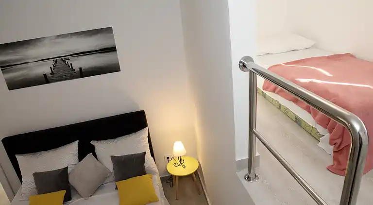 2-Zimmer-Ferienwohnung am Strand Kozino, Zadar (A-5803-d)