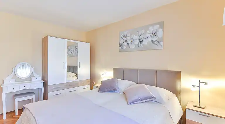 One bedroom apartment with balcony and sea view Bibinje,