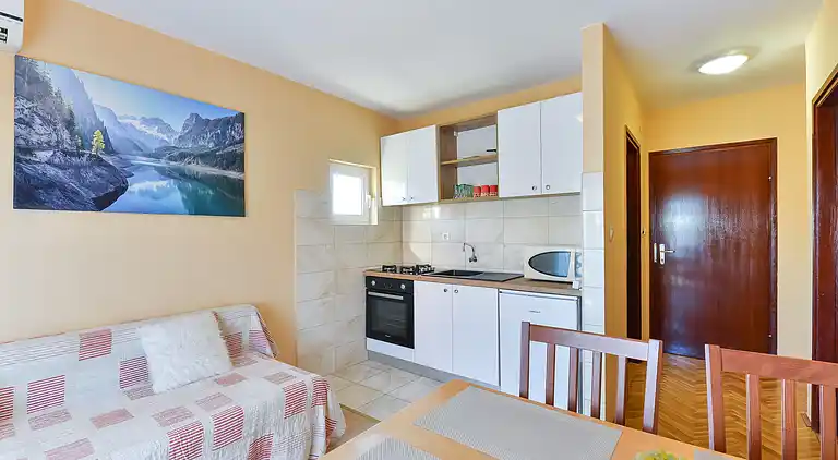 One bedroom apartment with balcony and sea view Bibinje,