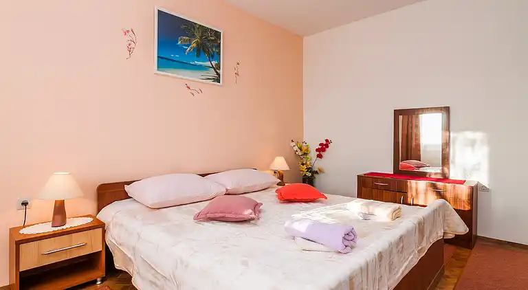 3-Zimmer-Ferienwohnung mit Balkon Privlaka, Zadar (A-5747-a)