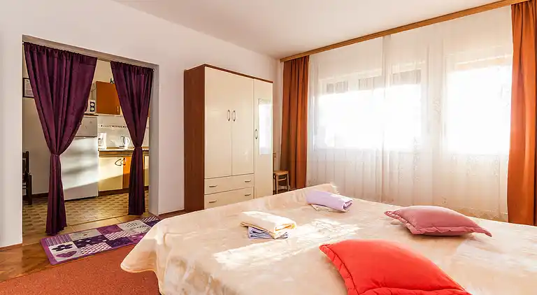 3-Zimmer-Ferienwohnung mit Balkon Privlaka, Zadar (A-5747-a)