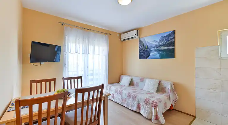 One bedroom apartment with balcony and sea view Bibinje,