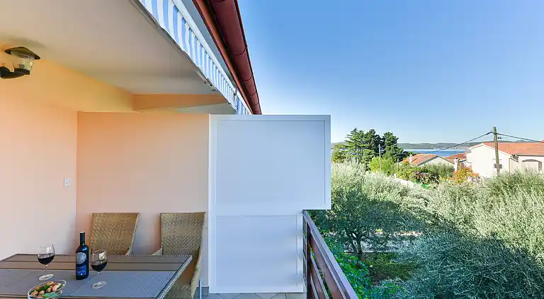 One bedroom apartment with balcony and sea view Bibinje,