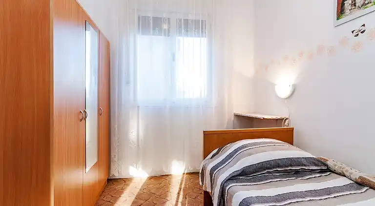 3-Zimmer-Ferienwohnung mit Balkon Privlaka, Zadar (A-5747-a)