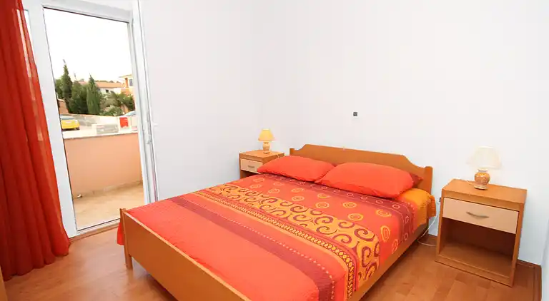 1-Zimmer-Ferienwohnung mit Terrasse Vrsi - Mulo, Zadar