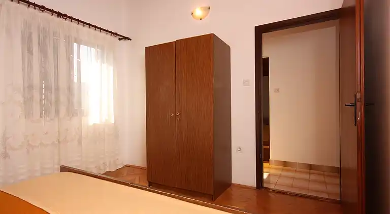 Three bedroom apartment with terrace and sea view