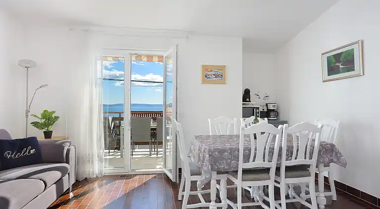 Two bedroom apartment near beach Seget Vranjica, Trogir