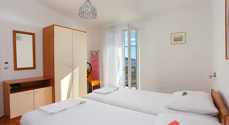 Two bedroom apartment near beach Seget Vranjica, Trogir