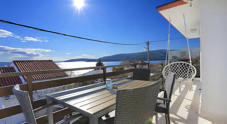 Two bedroom apartment near beach Seget Vranjica, Trogir