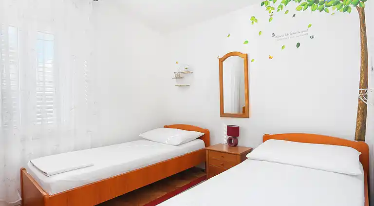 Two bedroom apartment near beach Seget Vranjica, Trogir