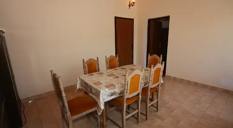 Three bedroom apartment with terrace and sea view