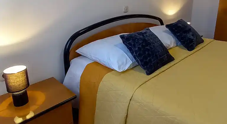 One bedroom apartment near beach Cove Mulobedanj, Pag