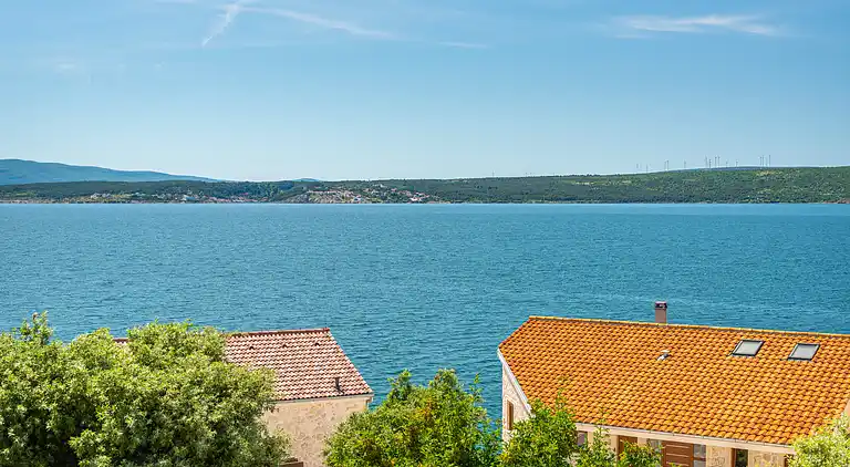 Two bedroom apartment with terrace and sea view Posedarje,