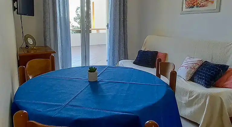 One bedroom apartment near beach Cove Mulobedanj, Pag