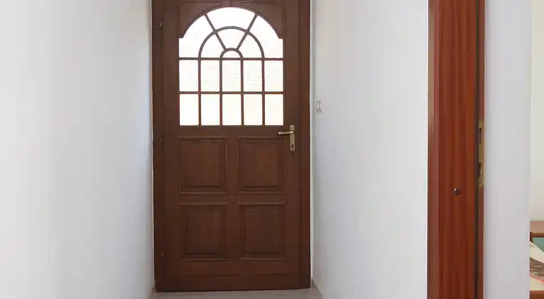 Two bedroom apartment near beach Cove Mulobedanj, Pag