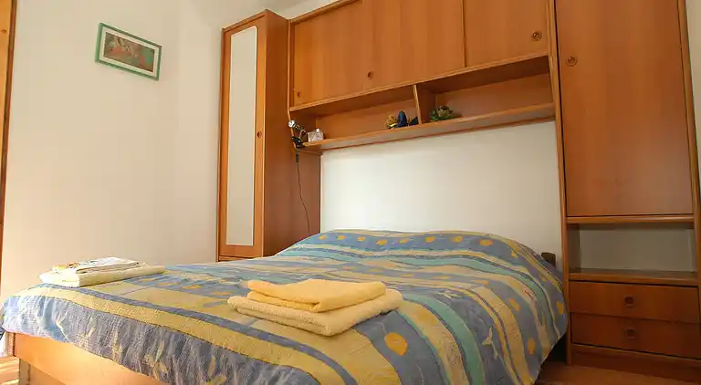 2-Zimmer-Ferienwohnung mit Terrasse Petrcane, Zadar