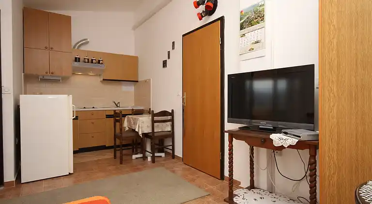 Studio Appartement mit Terrasse und Meerblick Pag