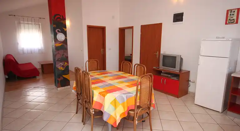 Three bedroom apartment with terrace and sea view Novalja,