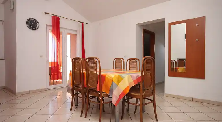 Three bedroom apartment with terrace and sea view Novalja,