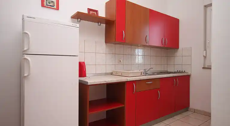 Three bedroom apartment with terrace and sea view Novalja,