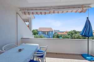 One bedroom apartment with terrace Mandre, Pag (A-6418-c)