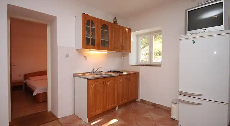 1-Zimmer-Ferienwohnung am Strand Zubovici, Pag (A-6356-d)