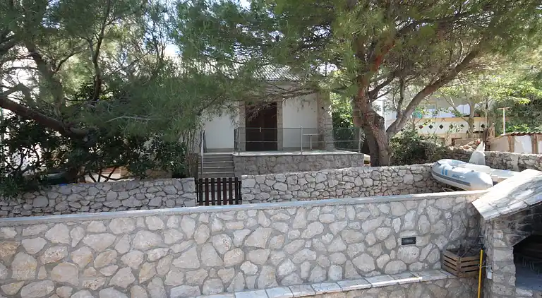 1-Zimmer-Ferienwohnung am Strand Zubovici, Pag (A-6356-d)