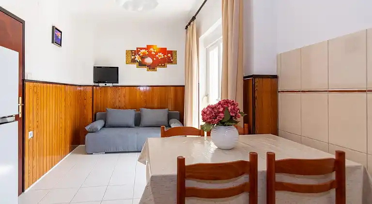 1-Zimmer-Ferienwohnung am Strand Pag (A-6448-b)