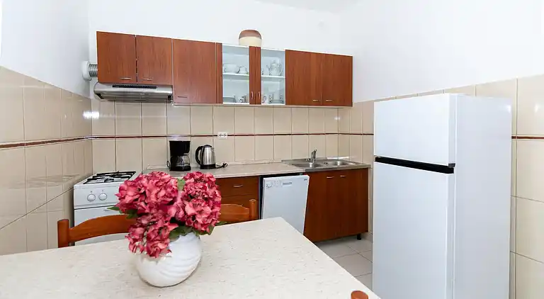 1-Zimmer-Ferienwohnung am Strand Pag (A-6448-b)