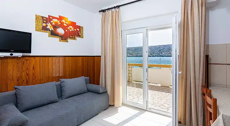 1-Zimmer-Ferienwohnung am Strand Pag (A-6448-b)