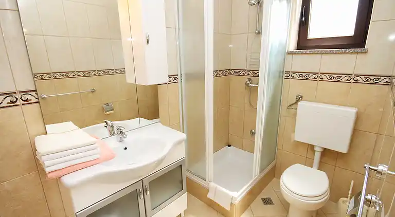 Two bedroom apartment near beach Seline, Paklenica