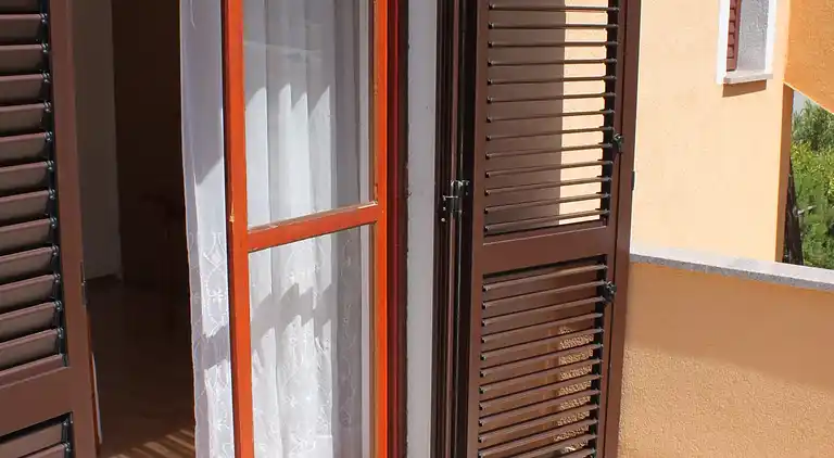 2-Zimmer-Ferienwohnung mit Terrasse und Meerblick Pag