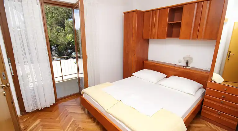 Two bedroom apartment near beach Seline, Paklenica