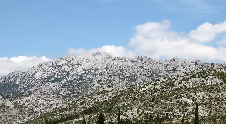 One bedroom apartment near beach Starigrad, Paklenica