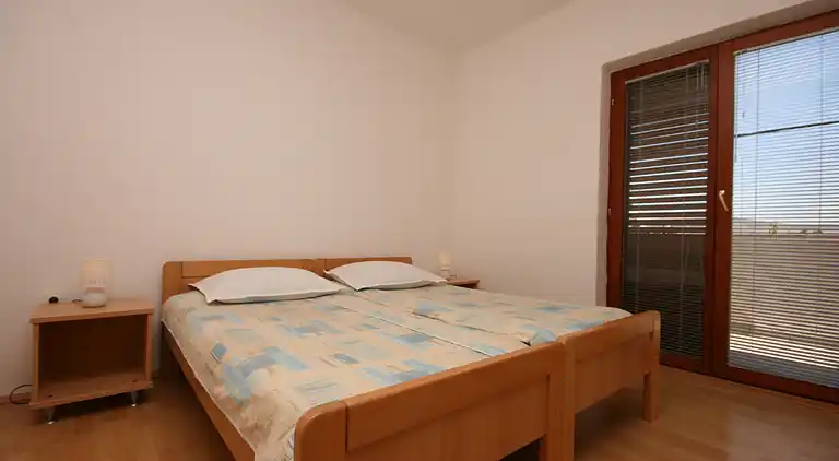 2-Zimmer-Ferienwohnung mit Terrasse und Meerblick Starigrad,