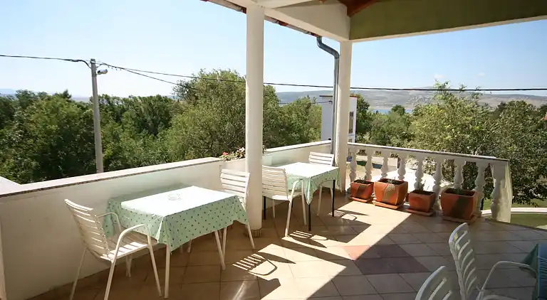 2-Zimmer-Ferienwohnung mit Terrasse und Meerblick Starigrad,