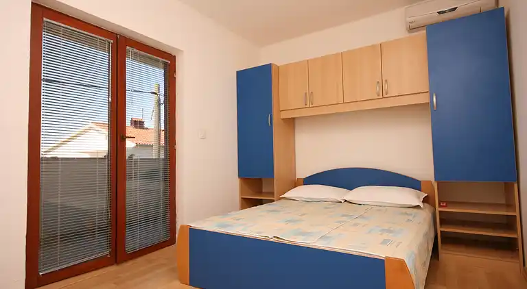 2-Zimmer-Ferienwohnung mit Terrasse und Meerblick Starigrad,