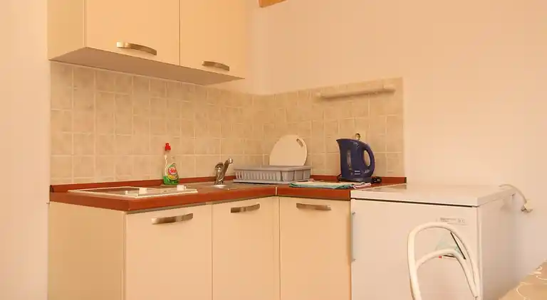 1-Zimmer-Ferienwohnung mit Balkon Starigrad, Paklenica