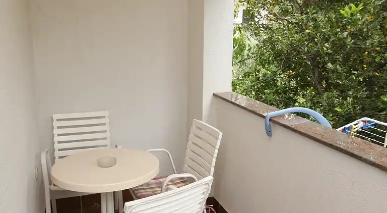 1-Zimmer-Ferienwohnung mit Balkon Starigrad, Paklenica