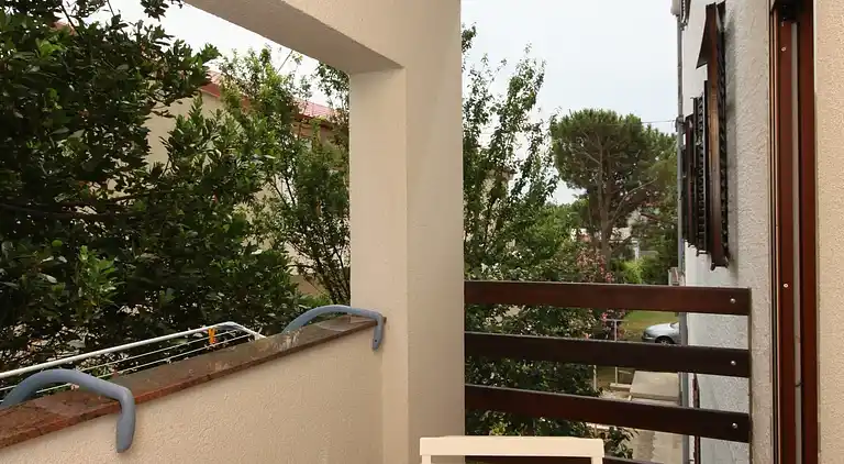 1-Zimmer-Ferienwohnung mit Balkon Starigrad, Paklenica