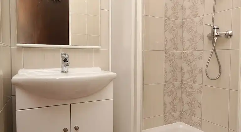 1-Zimmer-Ferienwohnung mit Balkon Starigrad, Paklenica